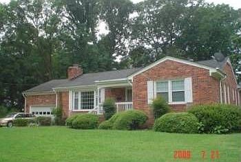 1st image of 215 Lucian Ct