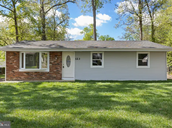 123 Pardee Blvd, Browns Mills, NJ 08015
