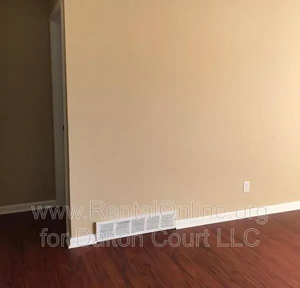 1811 Dalton Ct #B — Photo 5