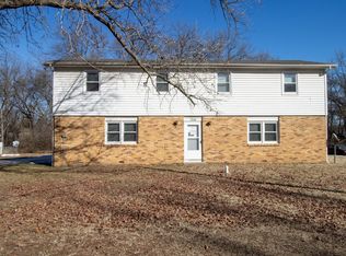 2800 Isherwood Dr #A, Columbia, MO 65202