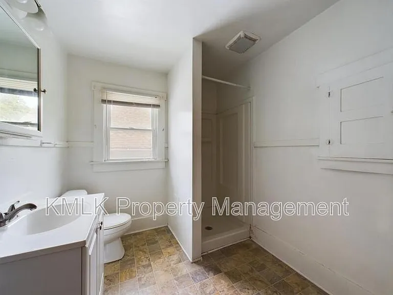 693 Kling St — Photo 24
