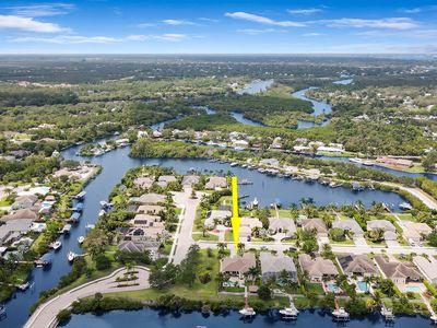 660 SW Yacht Basin Way, Stuart, FL, 34997