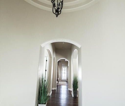 3rd image of 1536 S 108th Way