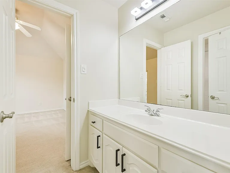 11918 Mariposa Canyon Dr — Photo 48