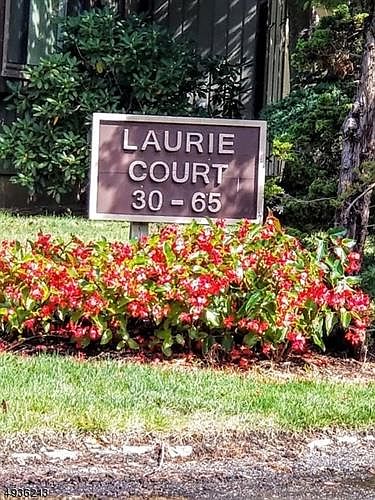 2nd image of 56 Laurie Ct