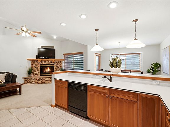 5th image of 28 Skyline Drive UNIT 1551