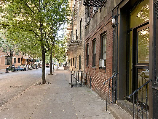 Rented by Cooper & Cooper Real Estate | media 22