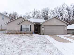 2807 Parker St, Columbia, MO 65202