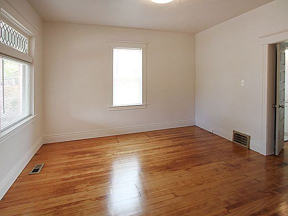 2nd image of 464 E Edith Ave S