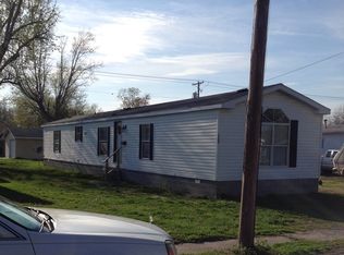 1309 N 14th St, Herrin, IL 62948