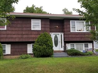 7 Wood St, Spring Valley, NY 10977