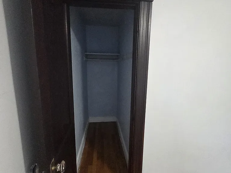 36-38 Fairfield St #2 — Photo 9
