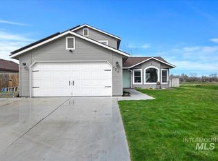 506 Cascade Dr, Homedale, ID 83628