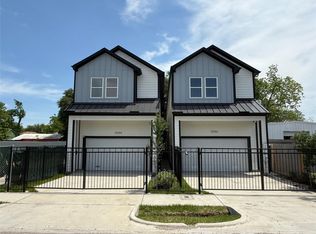 5518 Cortlandt St #B, Houston, TX 77018