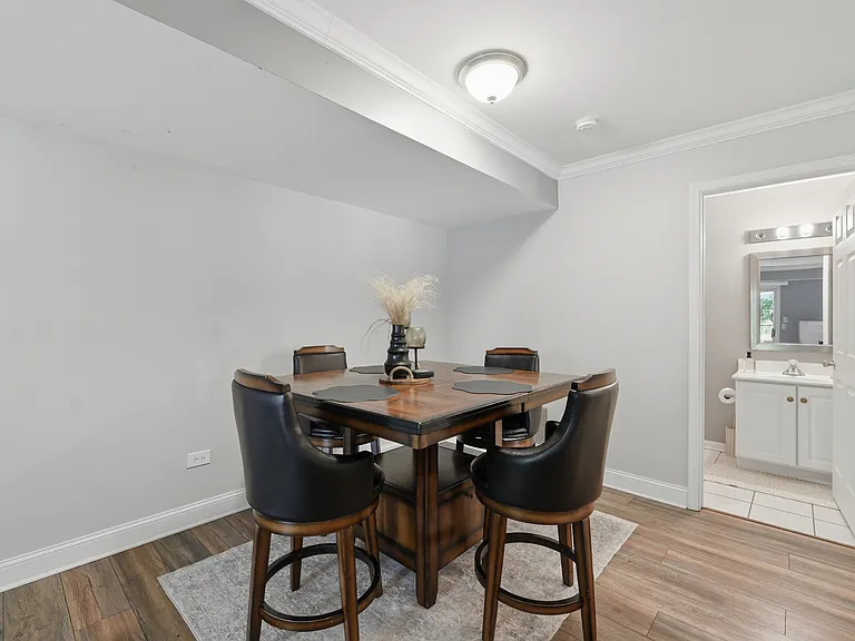 13920 S Cambridge Cir — Photo 7