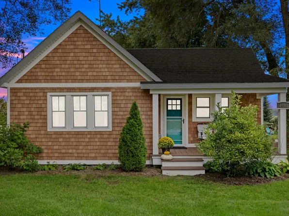 2498 E 136th St, Grant, MI 49327