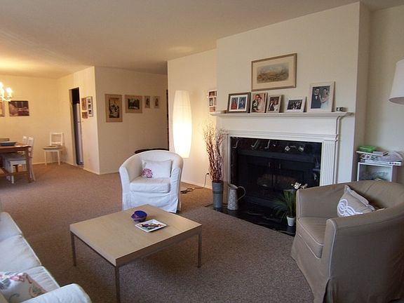 3rd image of 1250 Park Ave W APT 428