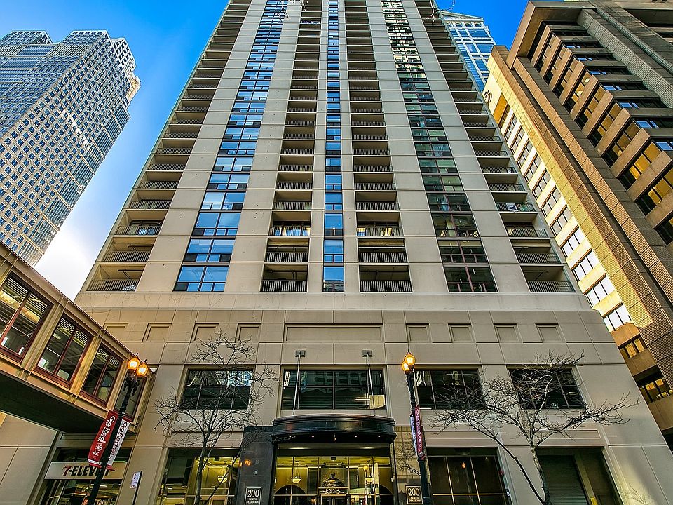 1st image of 200 N Dearborn St Unit 1203