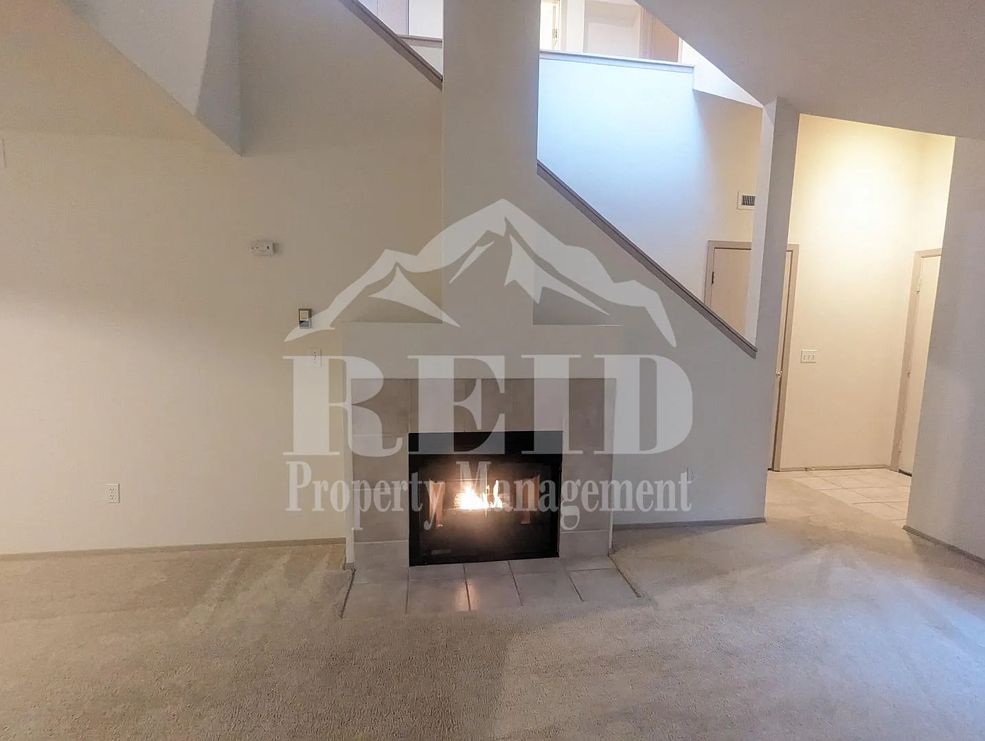 3-Bedroom Silverdale Ridgetop near Island Lake. — Photo 3