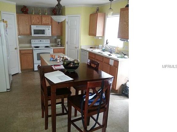 3rd image of 1422 Sarasota Ct