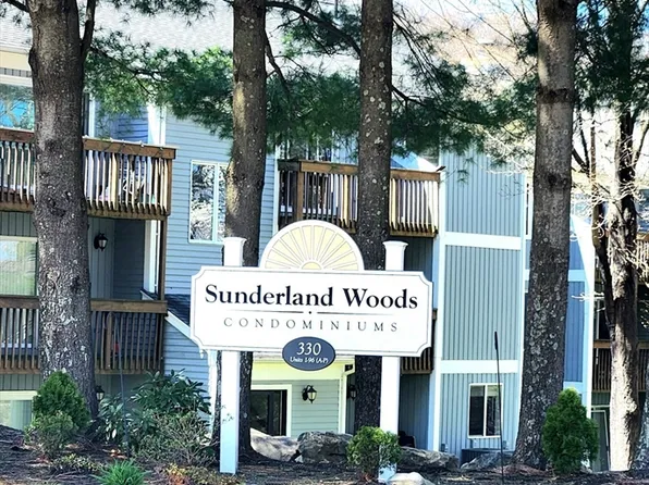 330 Sunderland Rd Unit 75, Worcester, MA 01604