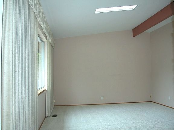 3rd image of 29457 51st Ave S