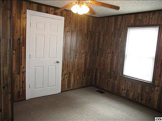 3rd image of 609 Centennial St