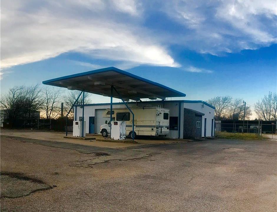 1st image of 1463 State Highway 174