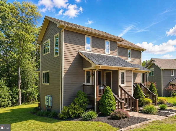 13 Cedar Creek Dr #1, Oakland, MD 21541