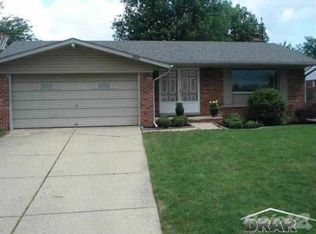 20462 Indiana Ave, Brownstown, MI 48183