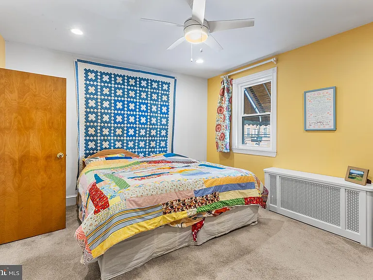 1513 E Moyamensing Ave — Photo 11