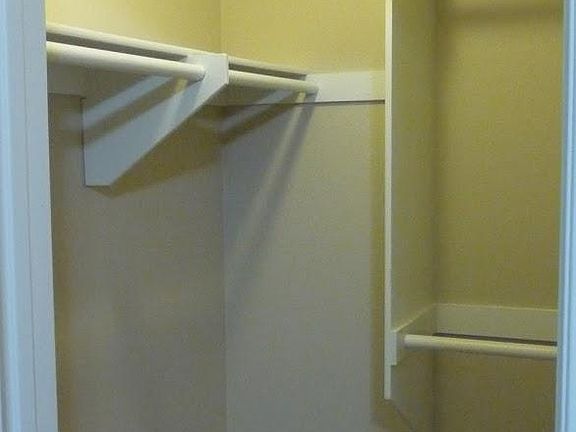 4th image of 4861 70th St APT 3