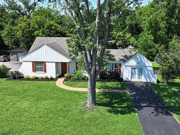5th image of 1207 Kenwood Dr