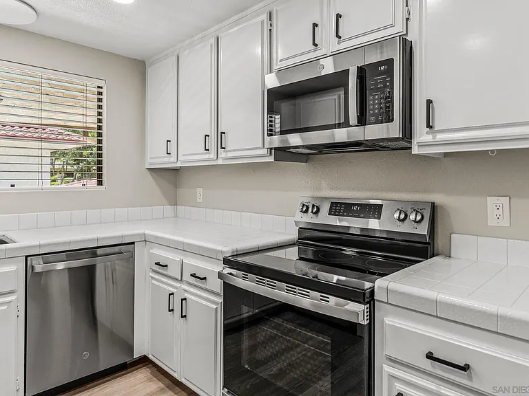 4225 Asher St #40 — Photo 3