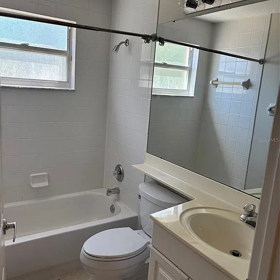 6870 Fairview Ter #6870 — Photo 6