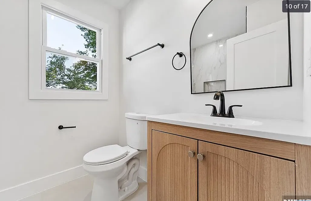 2 bed, $2,000 — Photo 1
