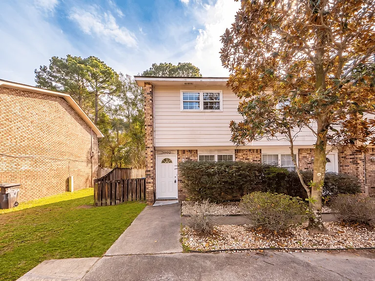 1305 Mathis Ferry Rd — Photo 1