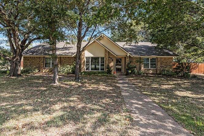 1st image of 509 Dal Paso Dr