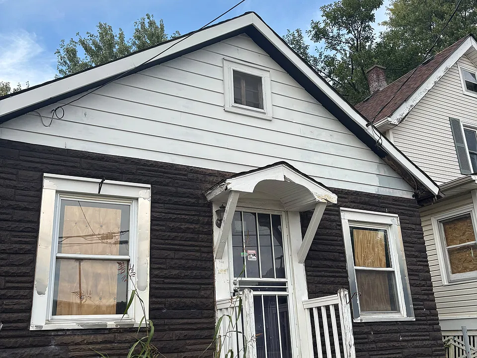 7413 Canton Ave