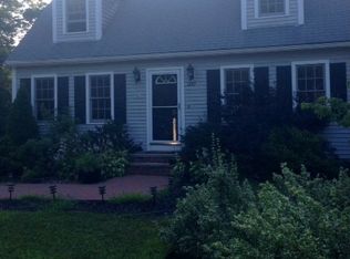 233 Beaver Dam Rd, Plymouth, MA 02360