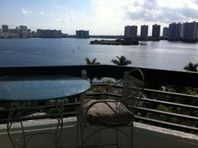 3600 Mystic Pointe Dr APT 806, Aventura, FL, 33180