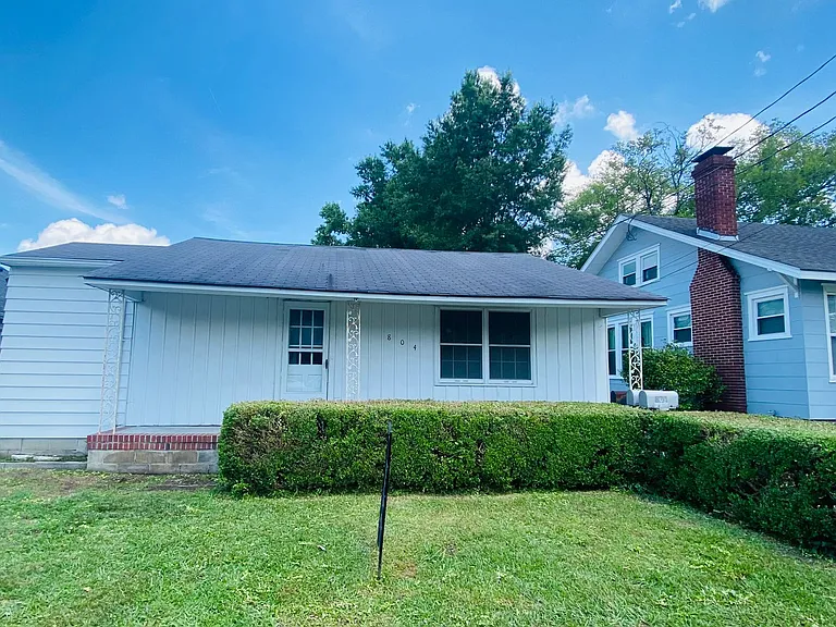 804 Maple St — Photo 7