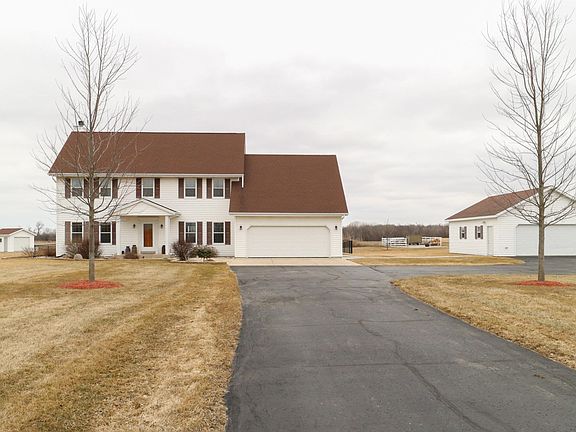 Front View w Out Buildings