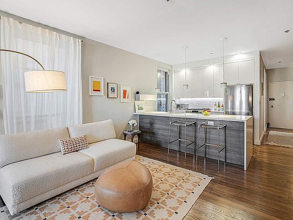 3rd image of 60 Pineapple St APT 7E