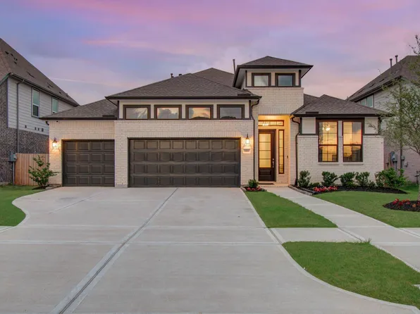 1911 Fossil Ridge Dr, Rosenberg, TX 77469