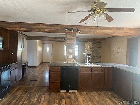 3rd image of 1322 Peggy Ln