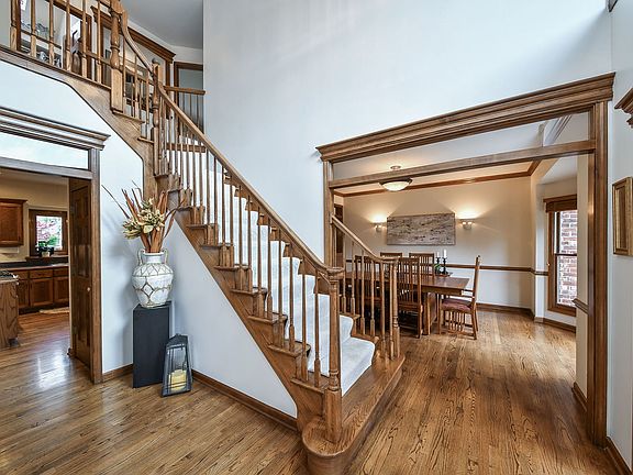 4th image of 543 Saratoga Dr