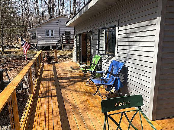 View of front on deck