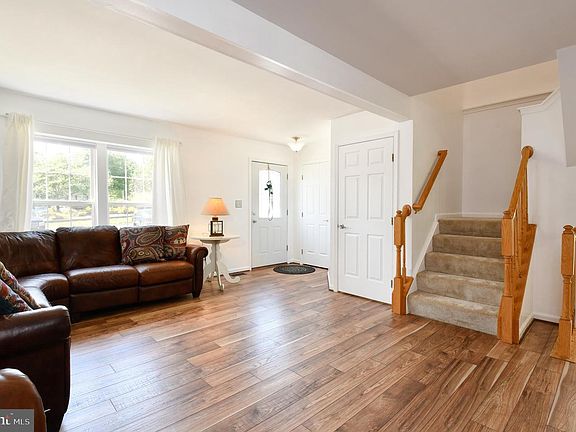 5th image of 17429 Kagera Dr