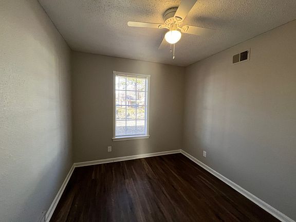 5th image of 4207 Navaho Ave